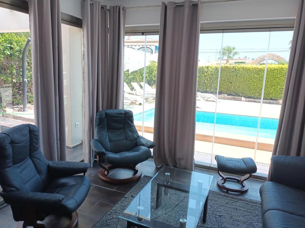 Villa Constantinos Apartamentos O Villa Completa Calpe Luaran gambar